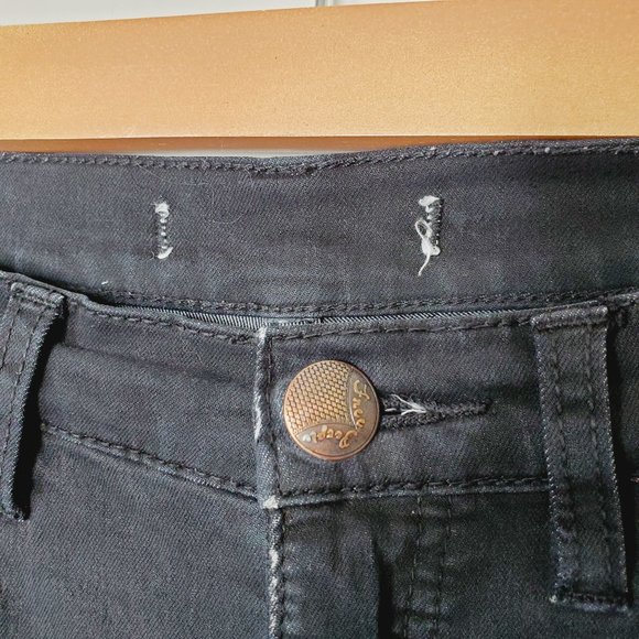 FREE PEOPLE High Rise Cropped Black Skinny Jeans - Picture 5 of 10